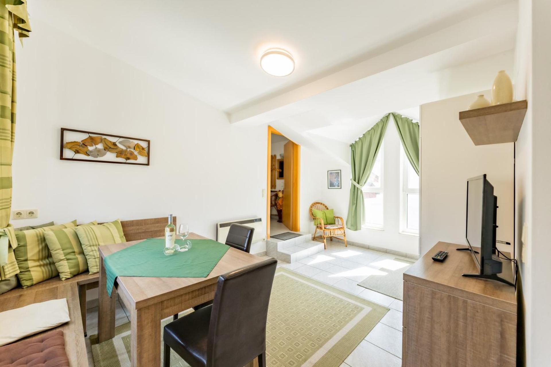 Weingut Apartment Hildegard Gangl Illmitz Ngoại thất bức ảnh